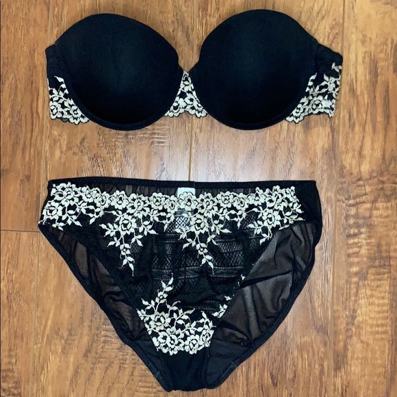 Wacoal | Embrace Lace™ Bra + Brief + Cami set - Picture 2 of 14